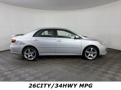 Used 2012 Toyota Corolla LE image 7