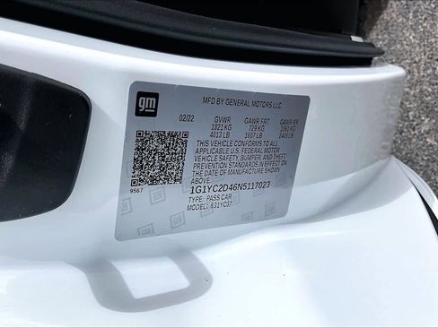 Used 2022 Chevrolet Corvette 3LT w/ Engine Appearance Package image 31