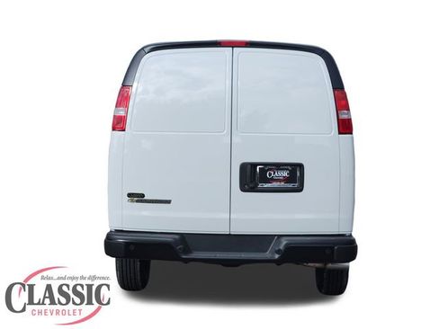 New 2025 Chevrolet Express 2500 Extended RWD image 15