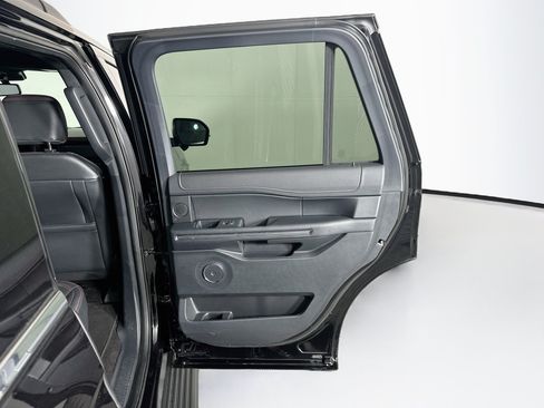Used 2022 Ford Expedition Limited AWD/4WD image 31