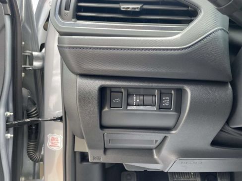Certified 2025 Subaru Forester Premium AWD/4WD image 10