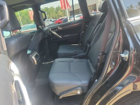 Used 2023 Lexus GX 460 Premium w/ Accessory Package AWD/4WD image 24