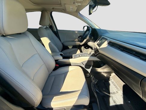 Certified 2021 Honda HR-V EX-L image 31