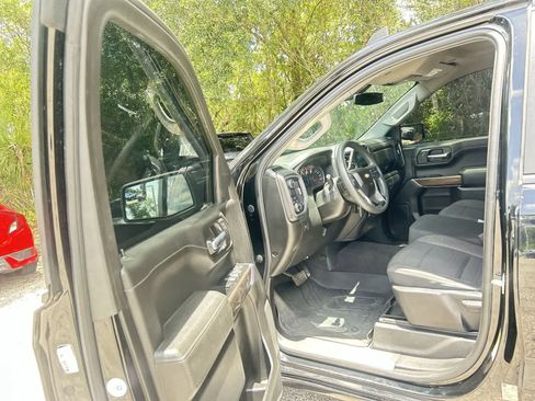 Used 2020 Chevrolet Silverado 1500 LT RWD image 10