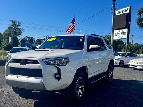 Used 2021 Toyota 4Runner TRD Off-Road AWD/4WD image 3