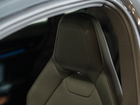 Certified 2025 Porsche Panamera image 25