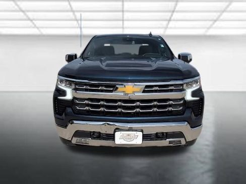 Used 2022 Chevrolet Silverado 1500 LTZ image 24