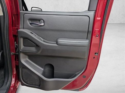 Used 2023 Nissan Frontier SV image 28