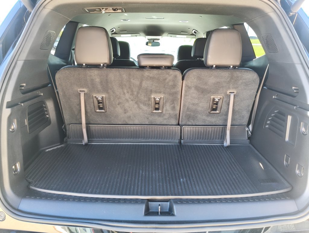 Used 2026 Buick Enclave Sport Touring w/ LPO, All-Weather Package AWD/4WD image 10