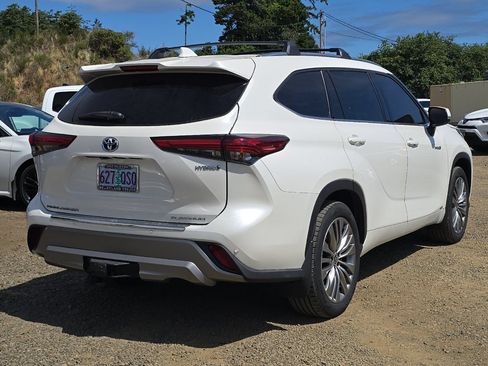 Used 2021 Toyota Highlander Platinum AWD/4WD image 5