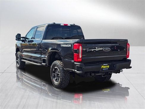 New 2025 Ford F350 XLT w/ Black Appearance Package image 4