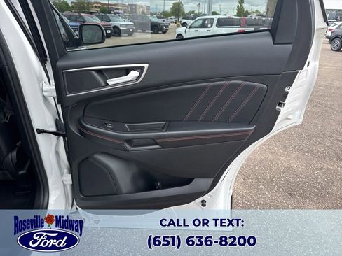 Used 2022 Ford Edge ST-Line AWD/4WD image 38