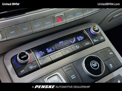 Used 2022 Hyundai Palisade SEL w/ Premium Package FWD image 11