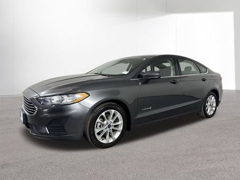 Used 2019 Ford Fusion SE image 22