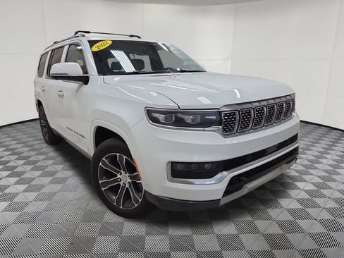 Used 2022 Jeep Grand Wagoneer Series I AWD/4WD image 3