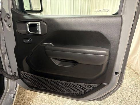 Used 2022 Jeep Wrangler Unlimited Sport S image 23