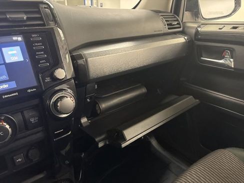 Used 2022 Toyota 4Runner TRD Off-Road image 42