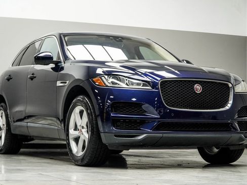 Used 2020 Jaguar F-PACE Premium image 4