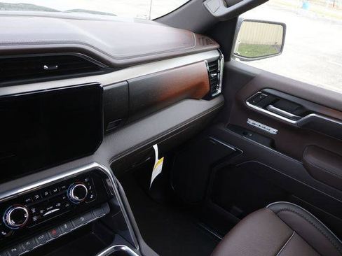 New 2026 GMC Sierra 1500 Denali AWD/4WD image 17