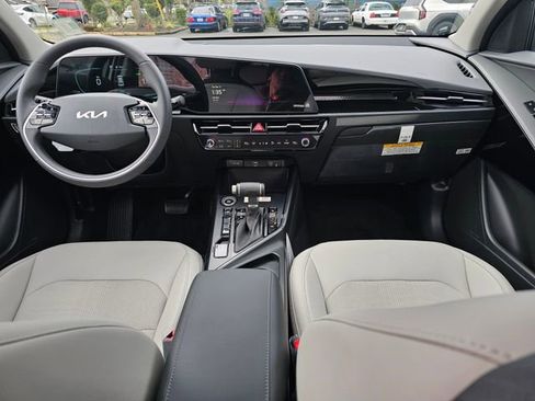 New 2026 Kia Niro EX image 15