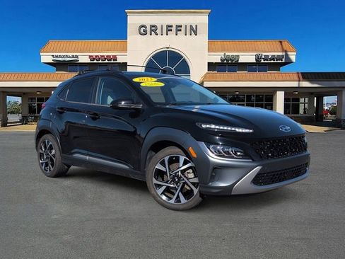 Used 2023 Hyundai Kona Limited image 2