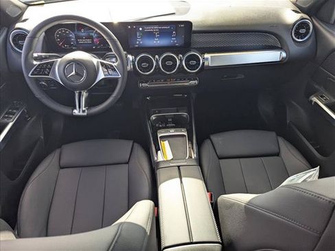 Used 2026 Mercedes-Benz GLB 250 image 14