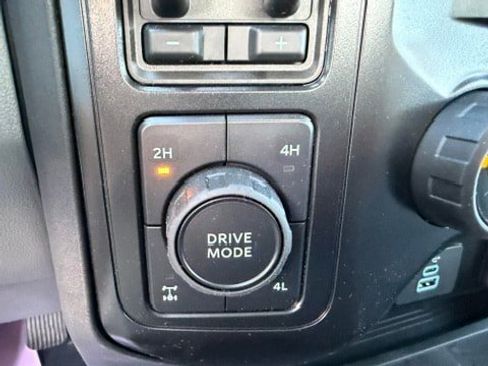 New 2025 Ford F350 XLT AWD/4WD image 19