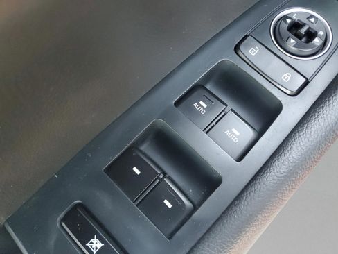 Used 2019 Hyundai Sonata Sport image 17