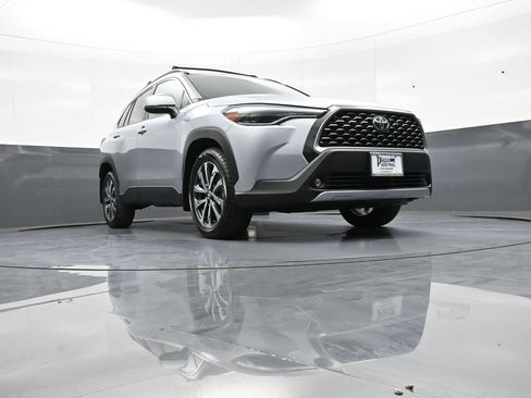 Certified 2023 Toyota Corolla Cross XLE w/ Convenience Package AWD/4WD image 28