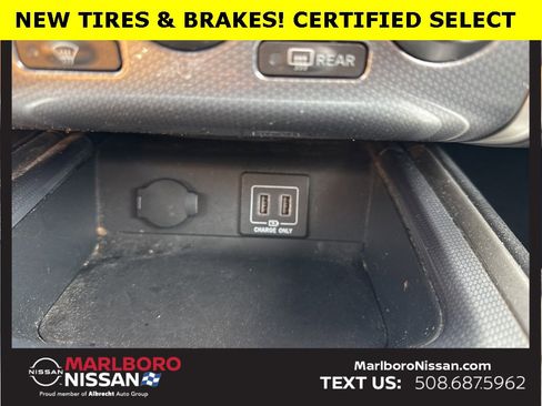 Certified 2018 Nissan Pathfinder SL image 33