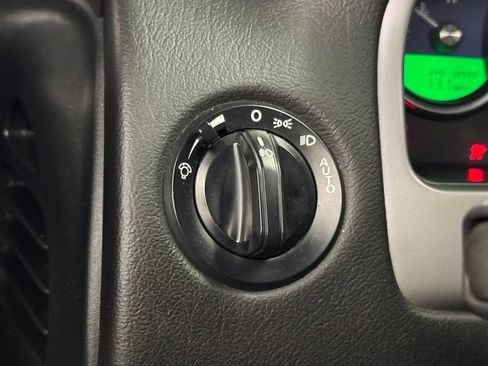 Used 2005 Pontiac GTO RWD image 15