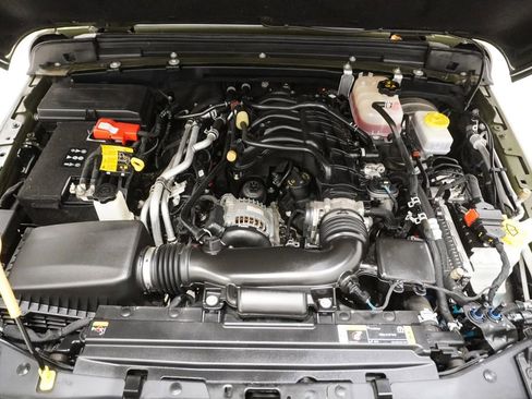 Certified 2022 Jeep Wrangler Unlimited Sahara w/ Cold Weather Group image 8