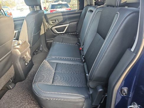 Used 2019 Nissan Titan PRO-4X w/ Pro-4x Utility Package image 8