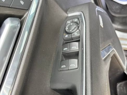 Used 2023 GMC Sierra 1500 SLT w/ SLT Premium Plus Package AWD/4WD image 15