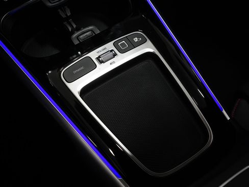 New 2026 Mercedes-Benz GLB 250 4MATIC image 30