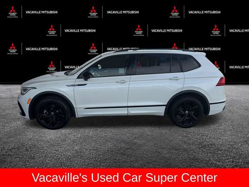 Used 2023 Volkswagen Tiguan SE R-Line FWD image 2
