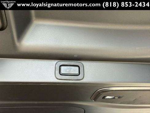 Used 2022 Land Rover Range Rover Long Wheelbase SE AWD/4WD image 13