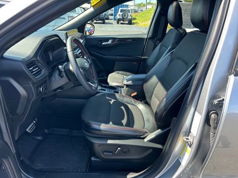 Used 2023 Ford Escape ST-Line w/ Tech Pack #1 image 7