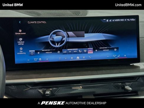 Used 2024 BMW X5 sDrive40i w/ M Sport Package image 11