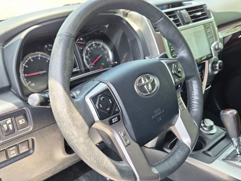 Used 2024 Toyota 4Runner Limited AWD/4WD image 18