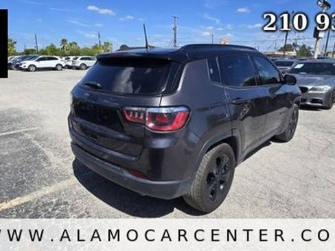 Used 2019 Jeep Compass Latitude FWD image 5