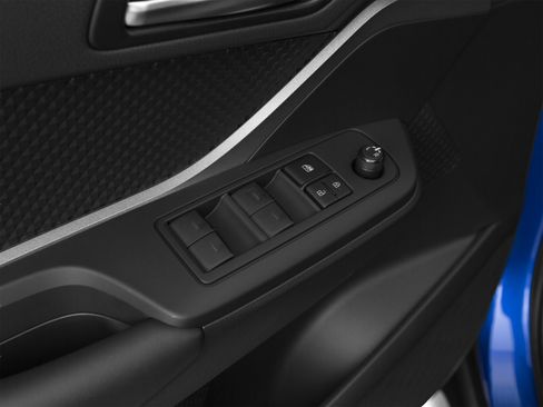 Used 2020 Toyota C-HR LE FWD image 14