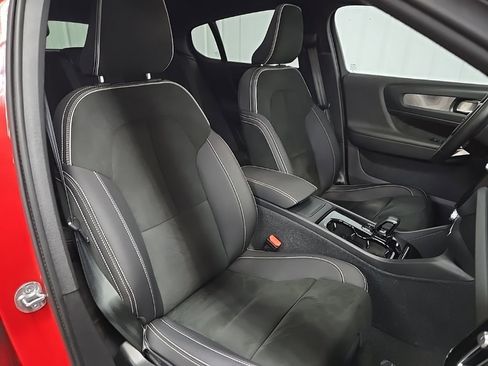 Used 2023 Volvo C40 P8 Recharge Ultimate w/ Protection Package Premier image 15