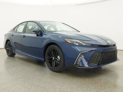 New 2026 Toyota Camry SE image 32