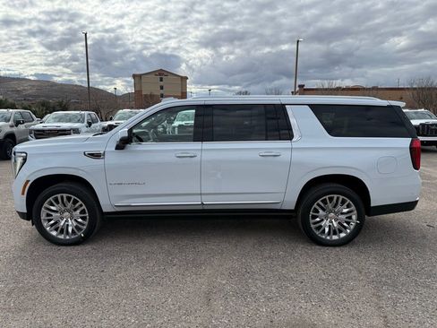 New 2026 GMC Yukon XL Denali w/ Sun & Power Step Package image 8