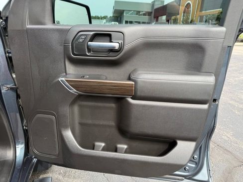 Used 2020 Chevrolet Silverado 1500 RST AWD/4WD image 31