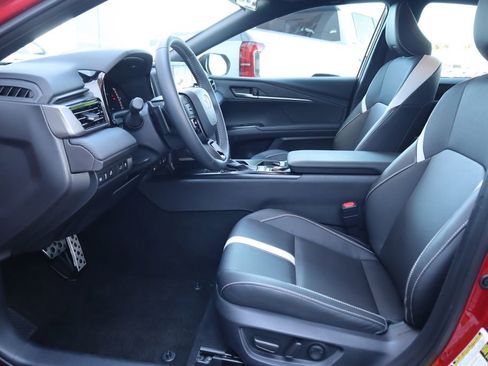 Certified 2025 Toyota Camry SE image 18