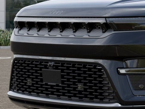 New 2026 Jeep Grand Wagoneer Limited AWD/4WD image 11