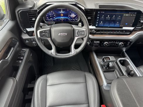 Certified 2025 Chevrolet Silverado 1500 RST AWD/4WD image 20