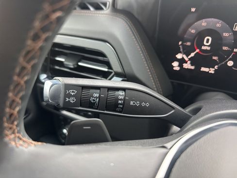 Used 2025 GMC Yukon XL AT4 w/ AT4 Premium Plus Package image 20